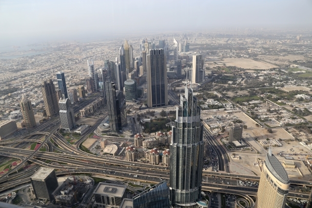 Dubaj.