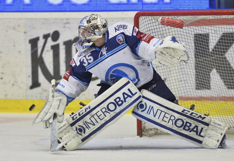 Matěj Machovský odchází z Plzně do NHL. Matěj Machovský odchází z Plzně do NHL.