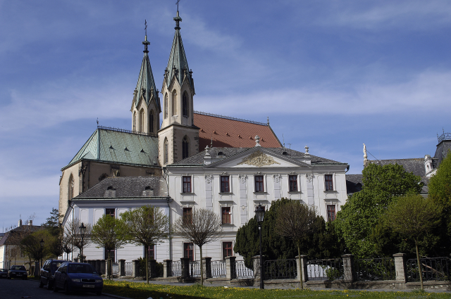 Slavnost začne požehnáním repliky praporu z roku 1637 v kostele sv. Mořice (na snímku). Slavnost začne požehnáním repliky praporu z roku 1637 v kostele sv. Mořice (na snímku).