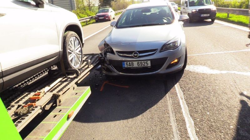 Hromadná nehoda na dálnici D11 u Prahy.