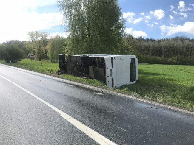 Nehoda autobusu u Vlkavy na Mladoboleslavsku.