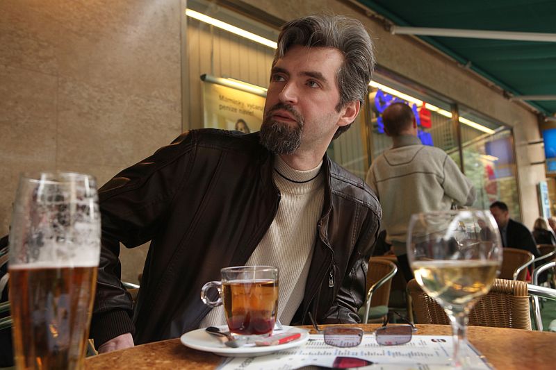 Někdejší ruský kněz Sergej Baranov, který získal český azyl v roce 2013, poté co vystoupil na obranu skupiny Pussy Riot, následně byl z ruské pravoslavné církve vyloučen.