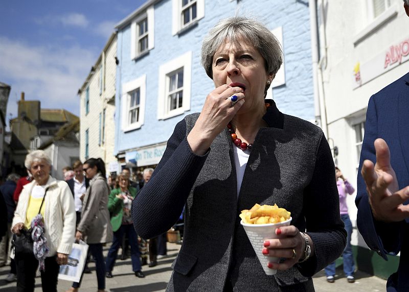 Theresa Mayová během předvolební kampaně.