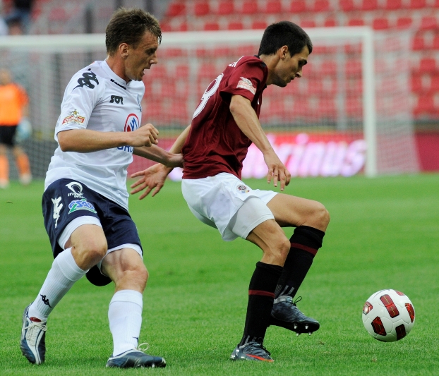Fotbalista Jiří Jeslínek (vpravo) ještě v dresu pražské Sparty.