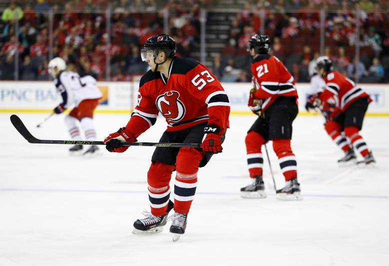 Vojtěch Mozík v dresu New Jersey naskočil k sedmi zápasům v NHL. Vojtěch Mozík v dresu New Jersey naskočil k sedmi zápasům v NHL.