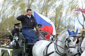 Rudolfův pohár koňských čtyřspřeží.