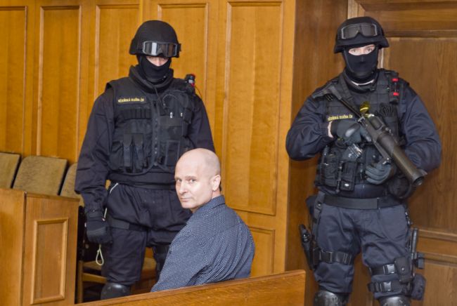 Obžalovaný Pavel Šrytr v soudní síni.