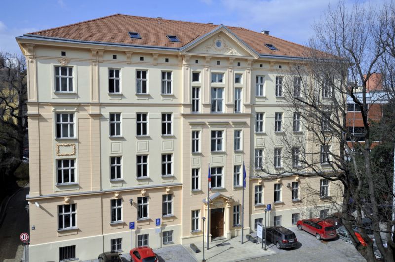 Úřad pro ochranu hospodářské soutěže.