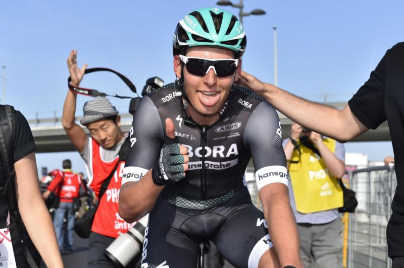 Cyklista Lukas Pöstlberger. 