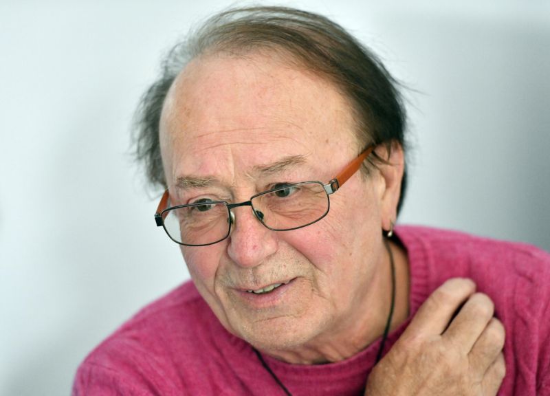 Zpěvák Petr Janda. Zpěvák Petr Janda.