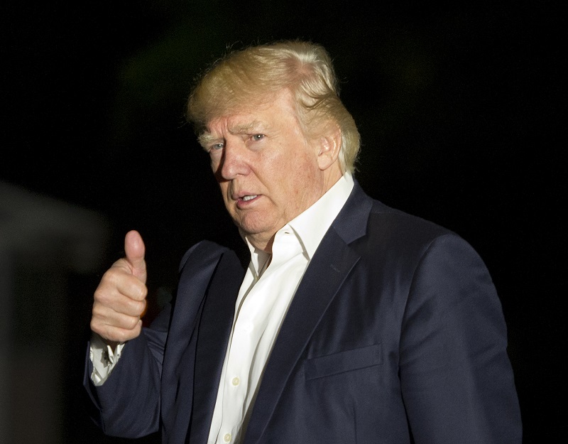 Americký prezident Donald Trump uvítal Macrono vítězství. Americký prezident Donald Trump uvítal Macrono vítězství.