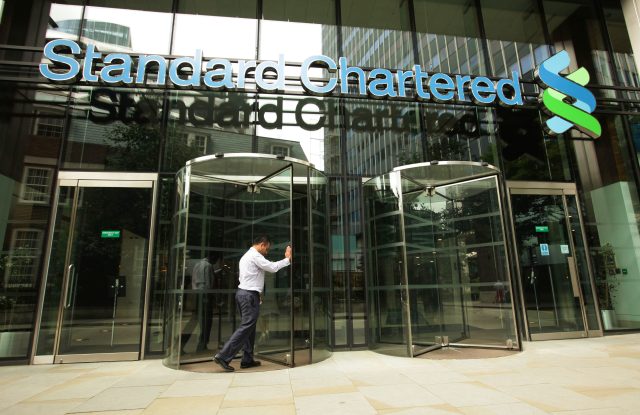 Britská banka Standard Chartered.