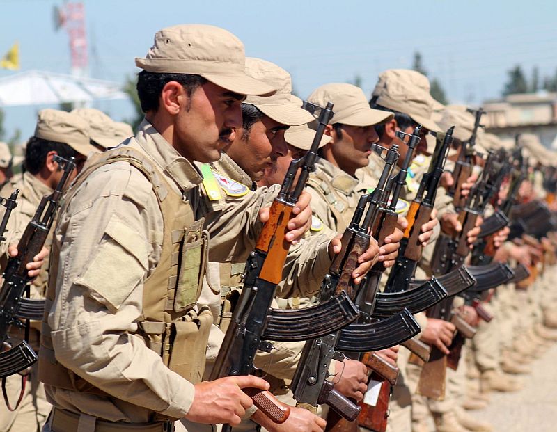 Kurdští bojovníci YPG.