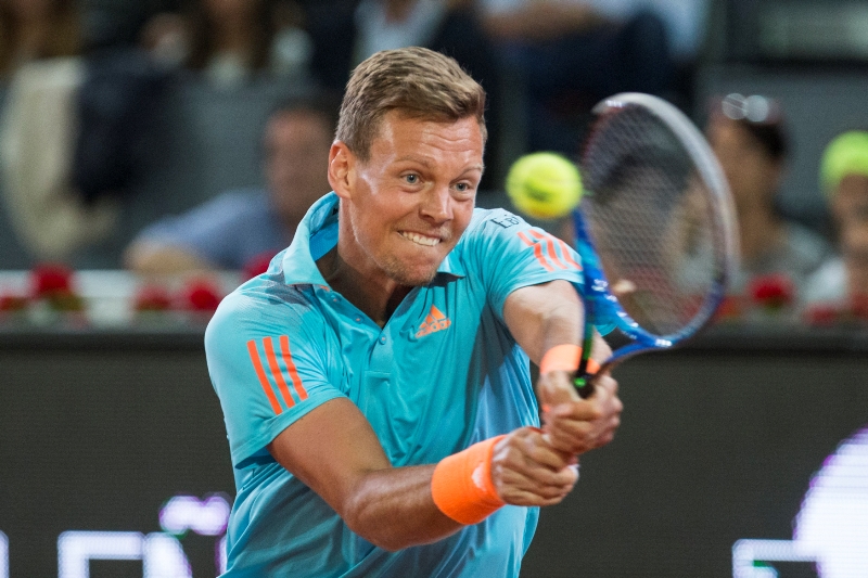 Po setech 6:4, 6:4 Berdych v MAdridu končí. Po setech 6:4, 6:4 Berdych v MAdridu končí.