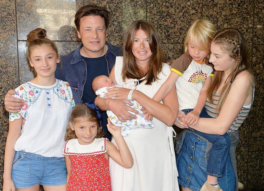 Jamie Oliver s rodinou.