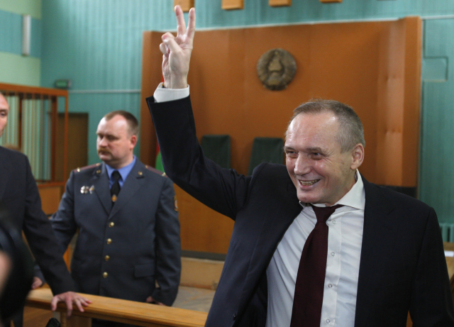 Básník Uladzimir Njakljajev.