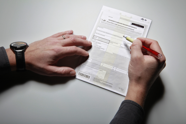 Proti předchozímu roku letos lidí na neschopence přibylo. Proti předchozímu roku letos lidí na neschopence přibylo.