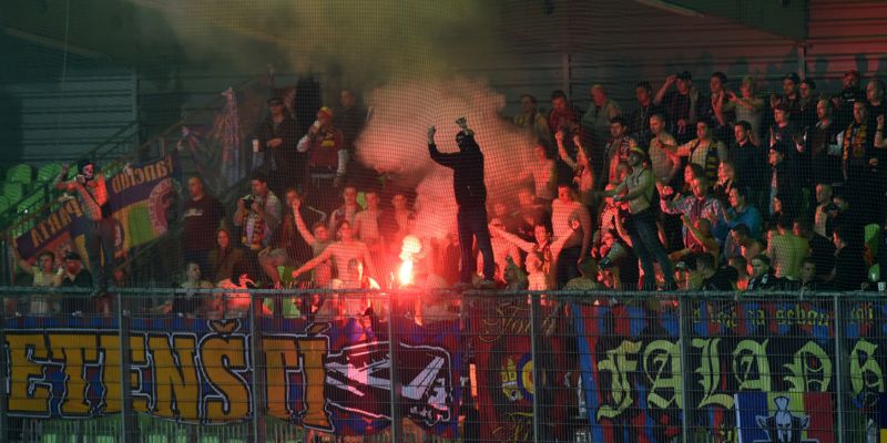 Fanoušci Sparty patří k nejdivočejším v lize. Fanoušci Sparty patří k nejdivočejším v lize.
