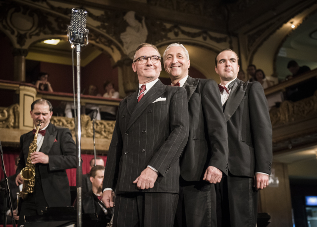 Zpěvák Ondřej Havelka a jeho Melody Makers. Zpěvák Ondřej Havelka a jeho Melody Makers.