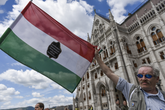 Protestu v Budapešti se zúčastnilo až pět tisíc lidí.