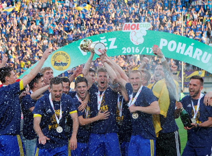 Budou fotbalisté Zlína podobně slavit i po středečním finále EL? Budou fotbalisté Zlína podobně slavit i po středečním finále EL?