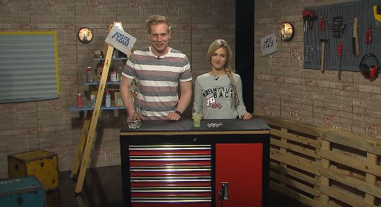 Kutilové Adam a Lucie z pořadu Kutil Adam přináší další vychytávku. Kutilové Adam a Lucie z pořadu Kutil Adam přináší další vychytávku.