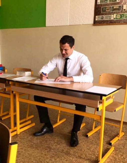 Horna dal maturitu s vyznamenáním!