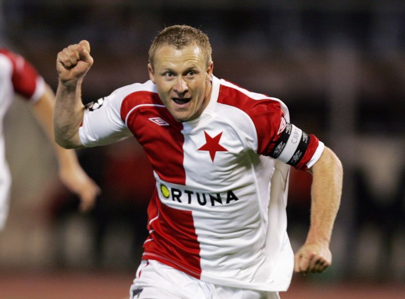Stanislav Vlček vedl Slavii jako kapitán.