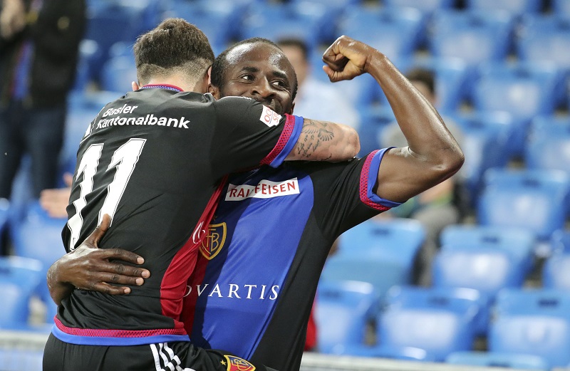 Fotbalisté Basileje vyhráli po domácí soutěži i ligový pohár. Fotbalisté Basileje vyhráli po domácí soutěži i ligový pohár.