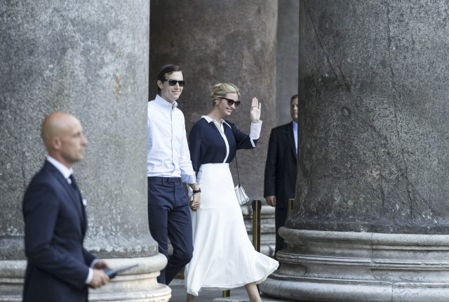Poradce amerického prezidenta Jared Kushner s manželkou.