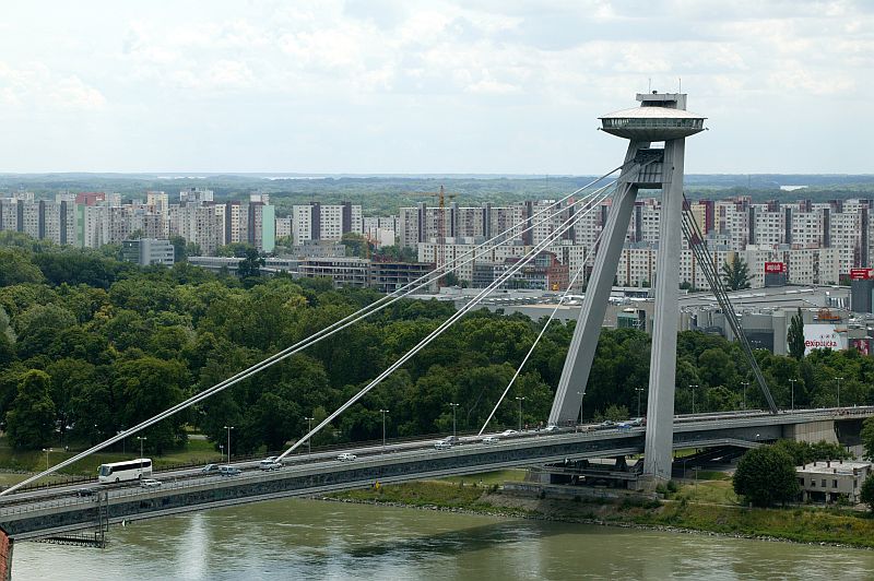 Pohled na bratislavské sídliště Petržalka.