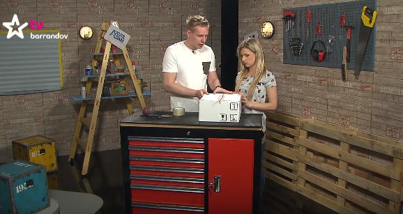 Kutilové Adam a Lucie přichází s další jednoduchou vychytávkou. Kutilové Adam a Lucie přichází s další jednoduchou vychytávkou.