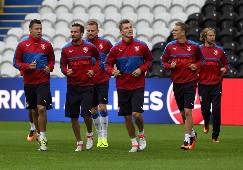 Česká reprezentace ve fotbale a futsalu sehraje na podporu Mikuláše exhibici.