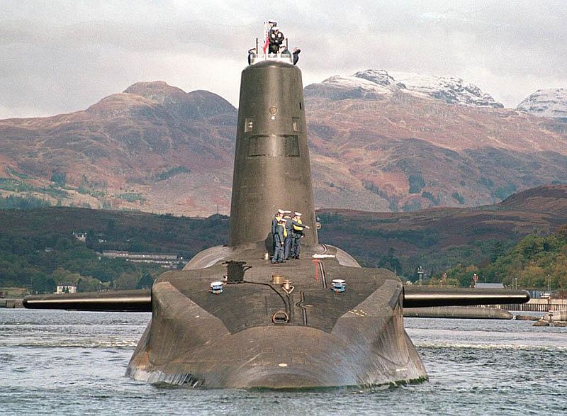 Britská jaderná ponorka třídy Vanguard.