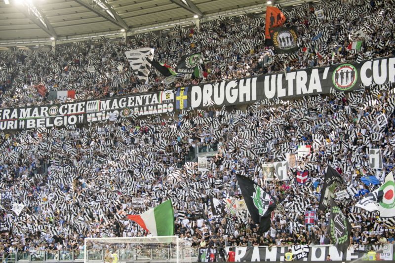 Na finále Ligy mistrů se těší davy nadšených fanoušků Juventusu. Na finále Ligy mistrů se těší davy nadšených fanoušků Juventusu.