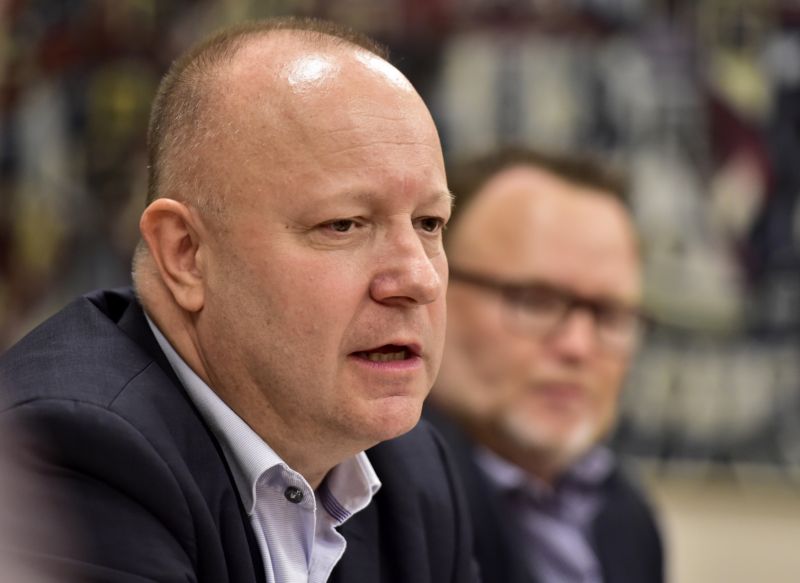 Kandidát na předsedu FAČR Petr Fousek. Kandidát na předsedu FAČR Petr Fousek.