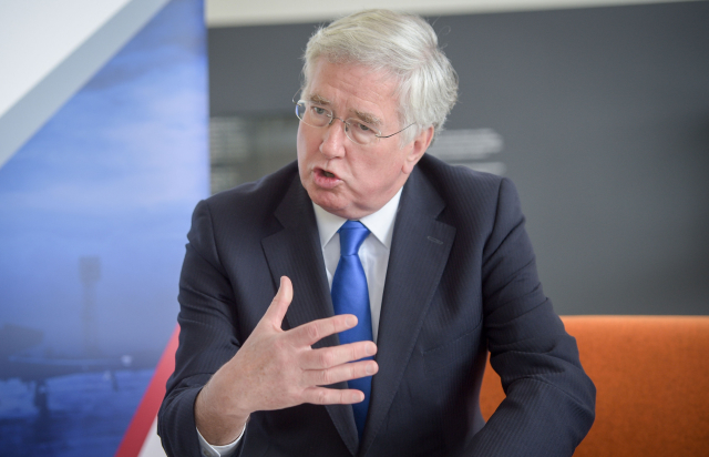 Britský ministr obrany Michael Fallon.