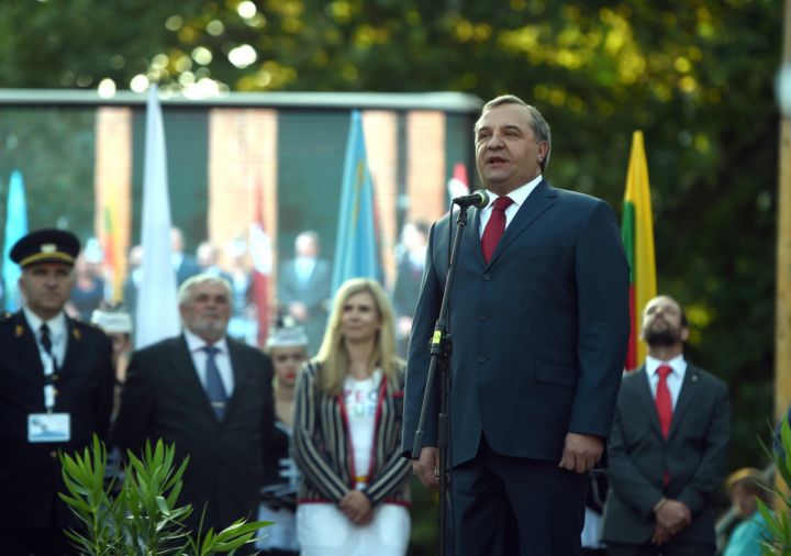 Ruský ministr pro mimořádné situace Vladimir Pučkov.