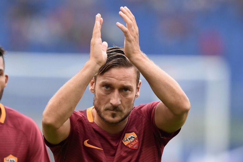 Francesco Totti, dlouholetý kapitán AS Řím. Francesco Totti, dlouholetý kapitán AS Řím.