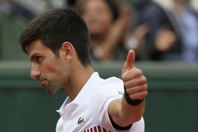 Zklamaný Novak Djokovič po prohře ve čtvrtfinále French Open. Zklamaný Novak Djokovič po prohře ve čtvrtfinále French Open.