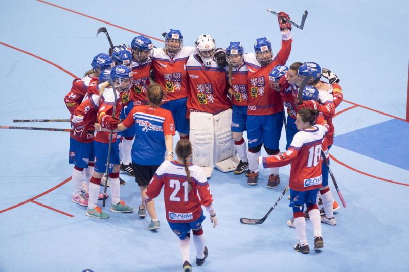 České hokejbalistky na MS v Pardubicích. České hokejbalistky na MS v Pardubicích.
