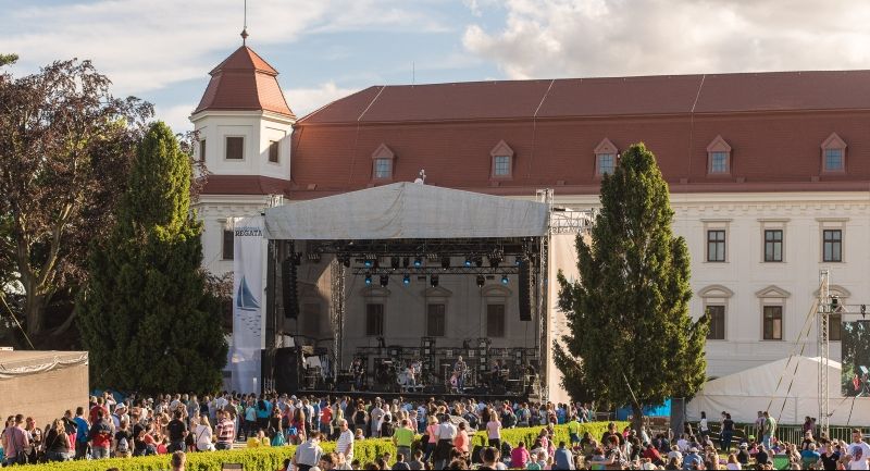 Holešovská regata 2016.