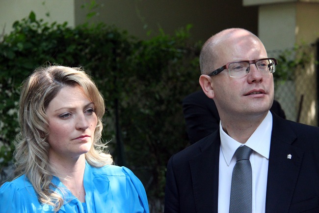 Sobotka s manželkou se budou rozvádět? Sobotka s manželkou se budou rozvádět?
