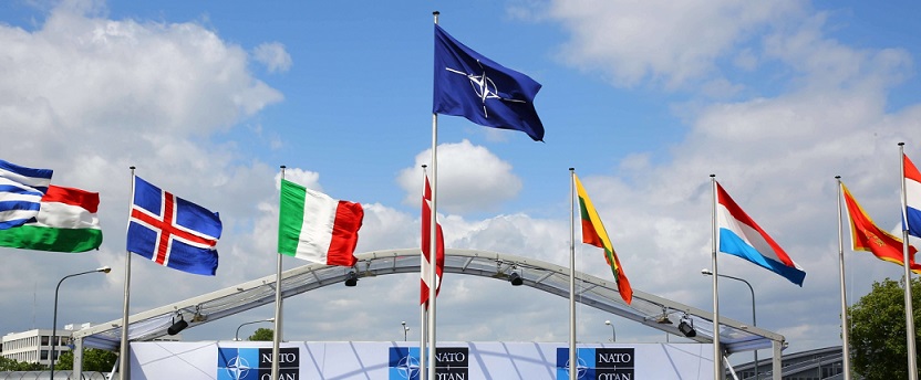 Vlajky členů NATO.
