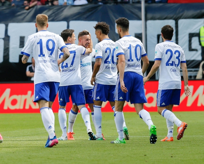 Fotbalisty Schalke povede do nové sezony jiný kouč.