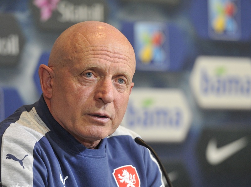Trenér české fotbalové reprezentace Karel Jarolím.