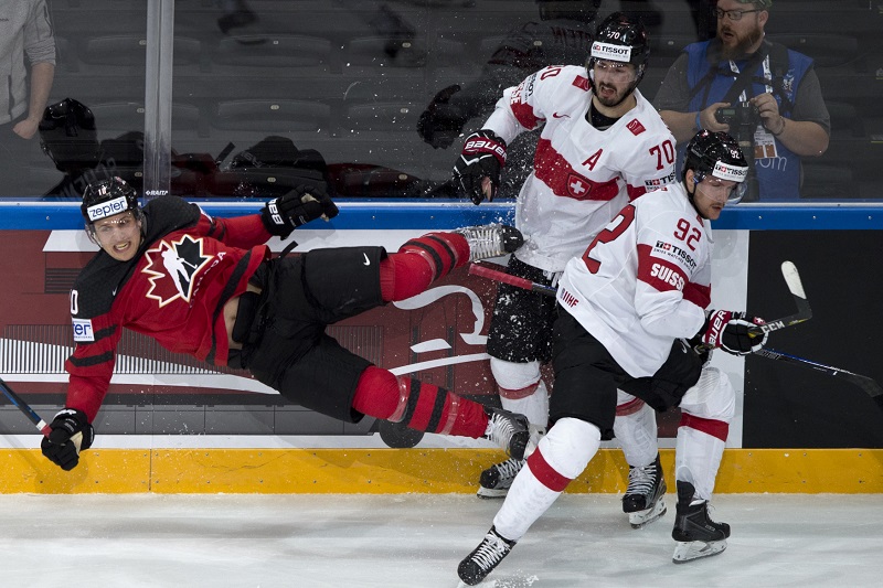 Kanadská a Švýcarská reprezentace se představí ve Finsku na turnaji v rámci Euro Hockey Tour. Kanadská a Švýcarská reprezentace se představí ve Finsku na turnaji v rámci Euro Hockey Tour.