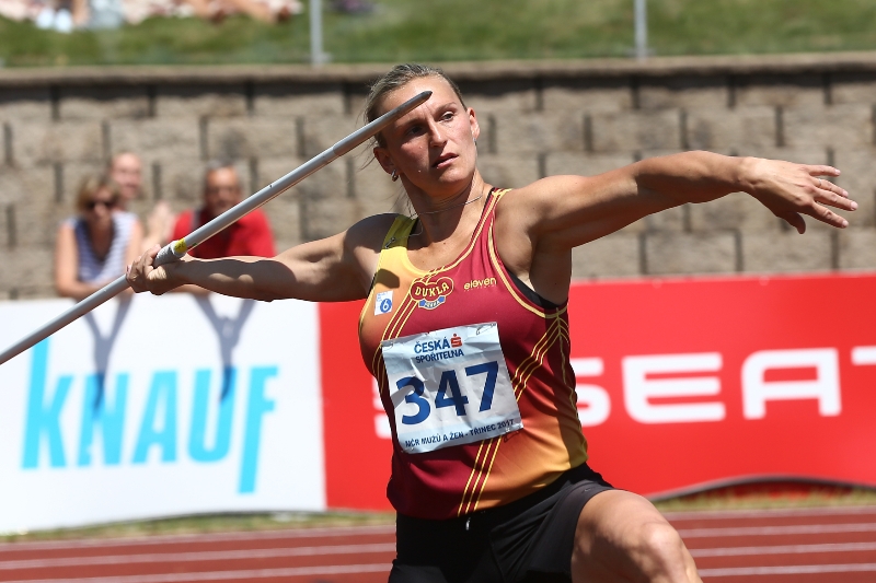 Oštěpařka Barbora Špotáková při MČR v Třinci. Oštěpařka Barbora Špotáková při MČR v Třinci.