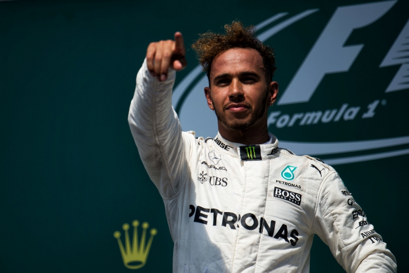 Lewis Hamilton závod v Montrealu vyhrál. Lewis Hamilton závod v Montrealu vyhrál.