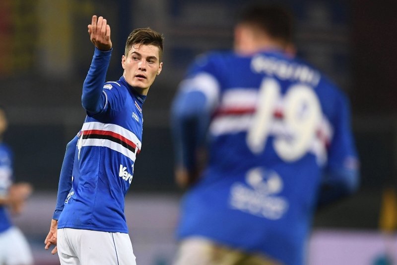 Patrik Schick by měl dres Sampdorie brzy vyměnit za ještě slavnější klub. Patrik Schick by měl dres Sampdorie brzy vyměnit za ještě slavnější klub.